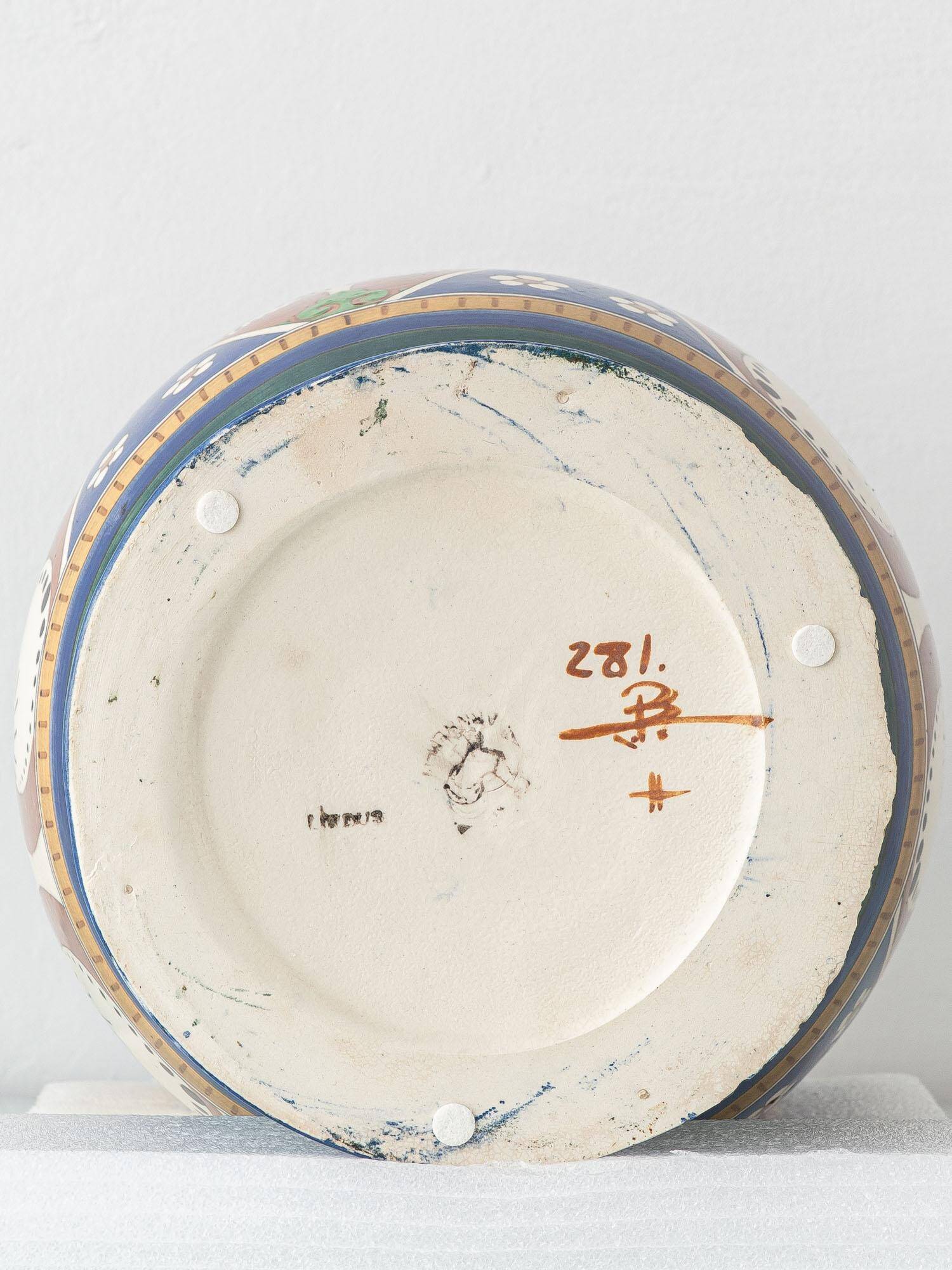 Monumental vase Lindus Art Nouveau–Art Deco, Arnhemsche Fayencefabriek, 1910s