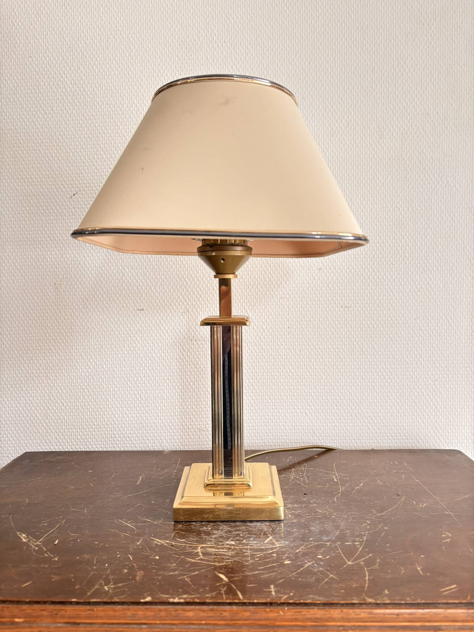 Vintage 1970s Hollywood Regency Neoclassical Nevil Desk Lamp