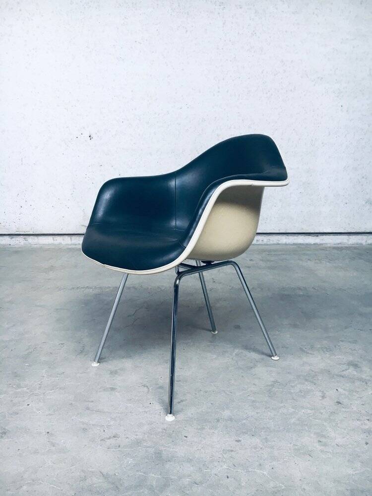 Mid-Century Black Leather Dax Armchair by Charles & Ray Eames for Herman Miller, 1960s