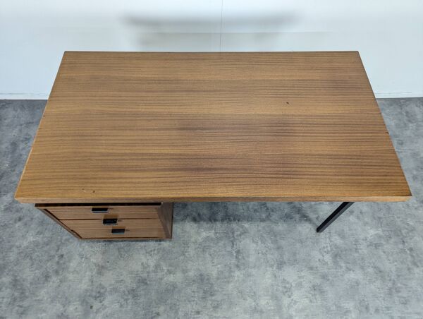 Bureau à caisson de Jacques Hitier édité par Charron