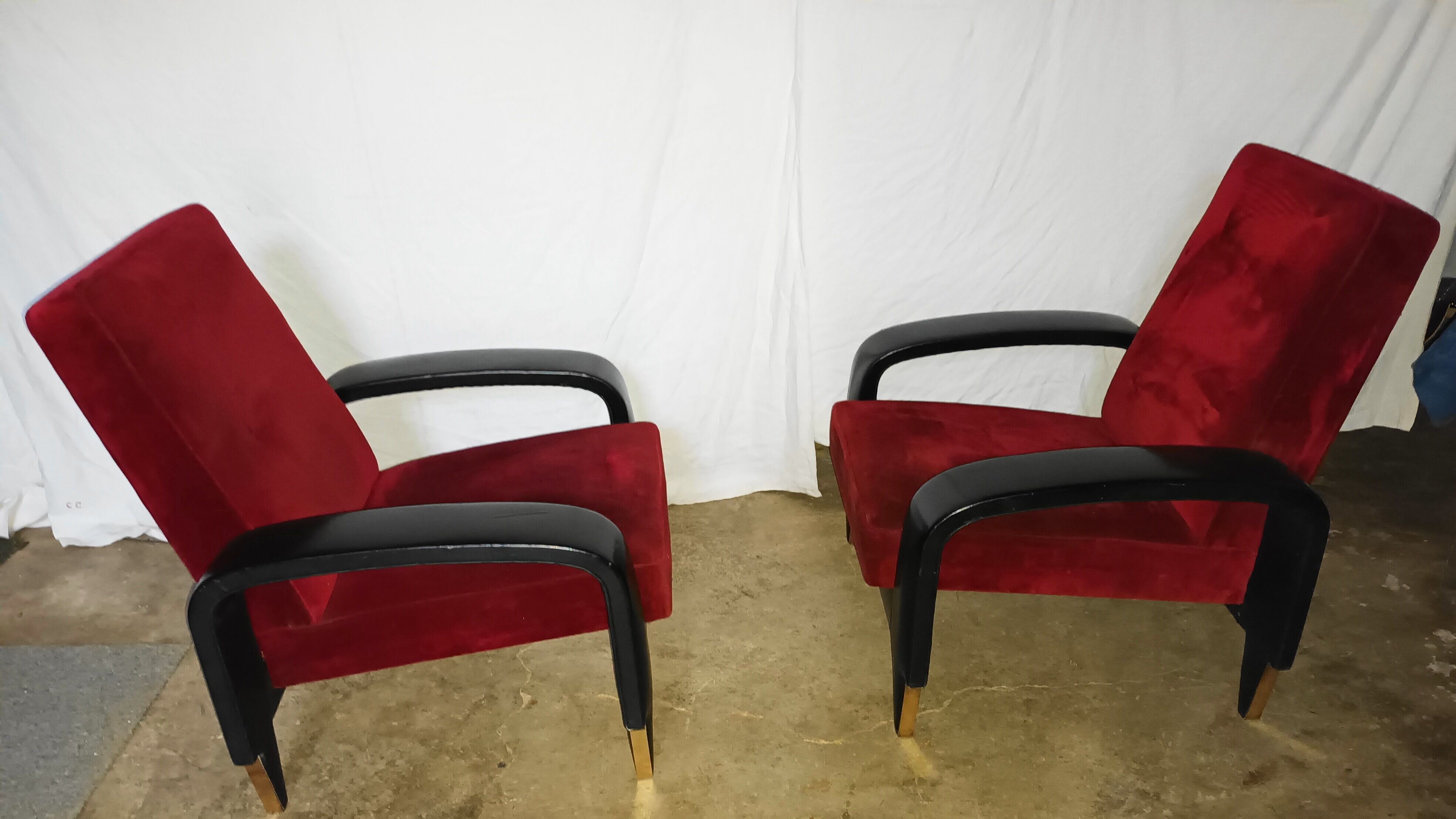 Pair of Italian club chair from the 50s