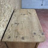 Pitch pine jam buffet