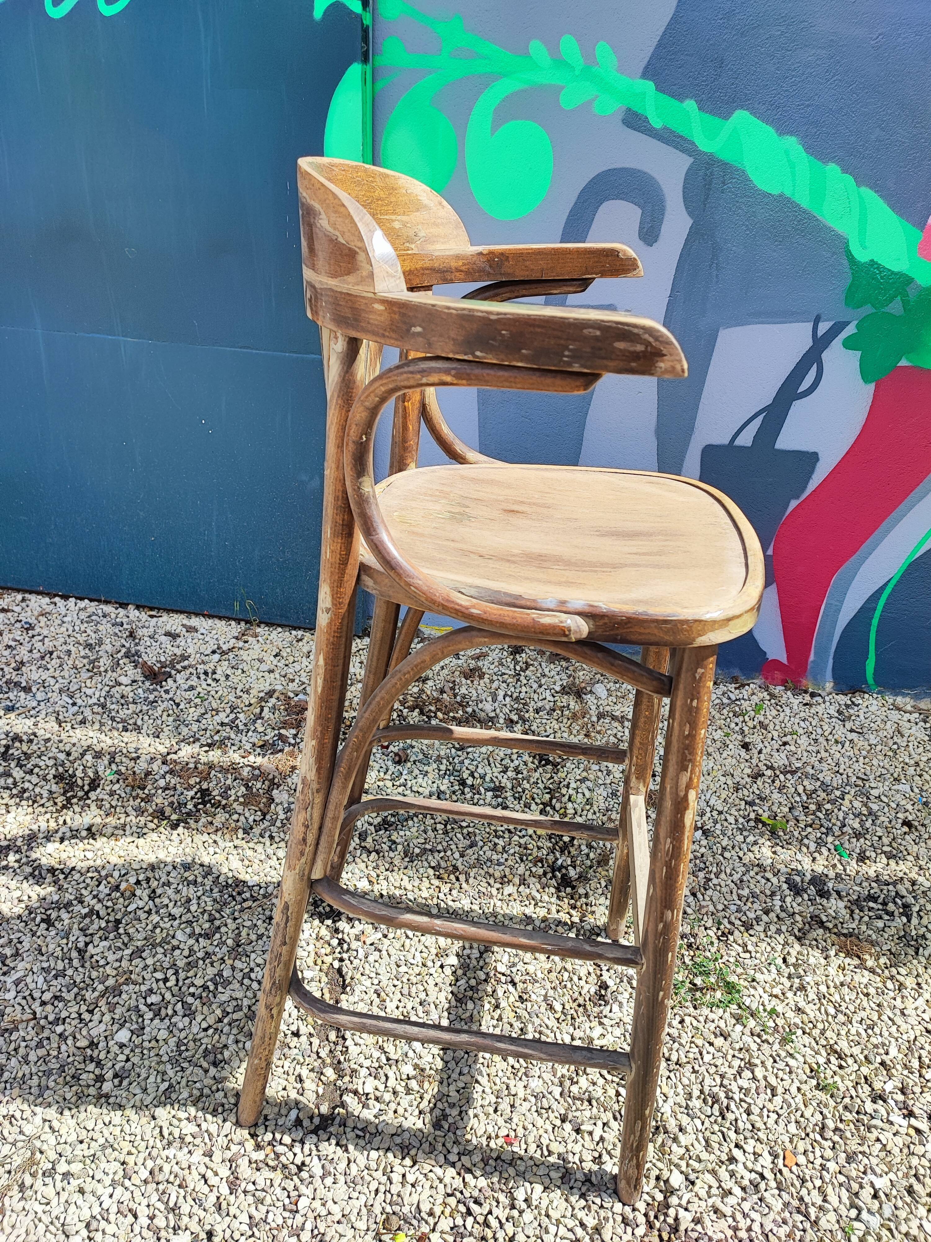 Tabouret de bar en bois courbé