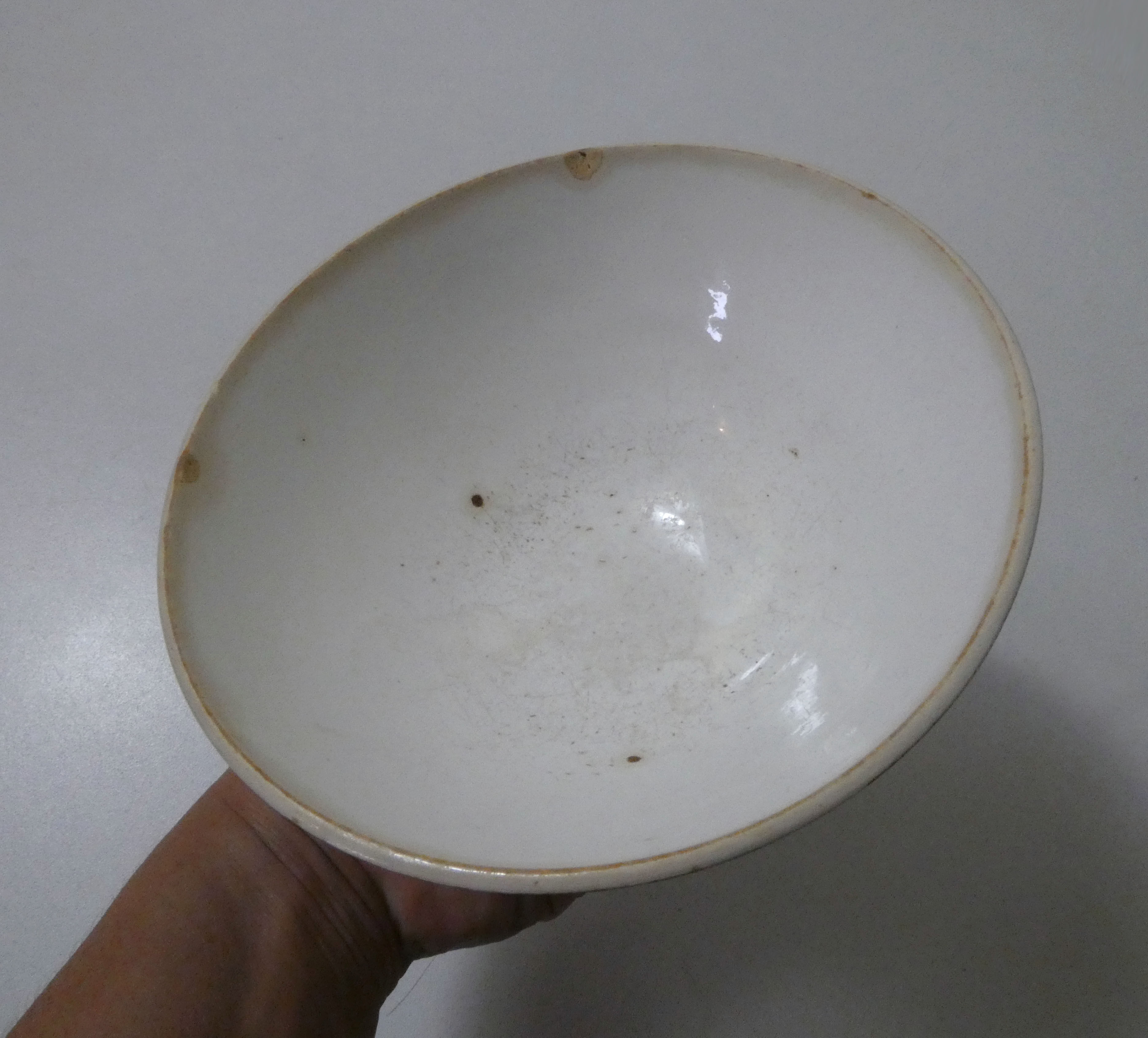Old bowl digoin domino