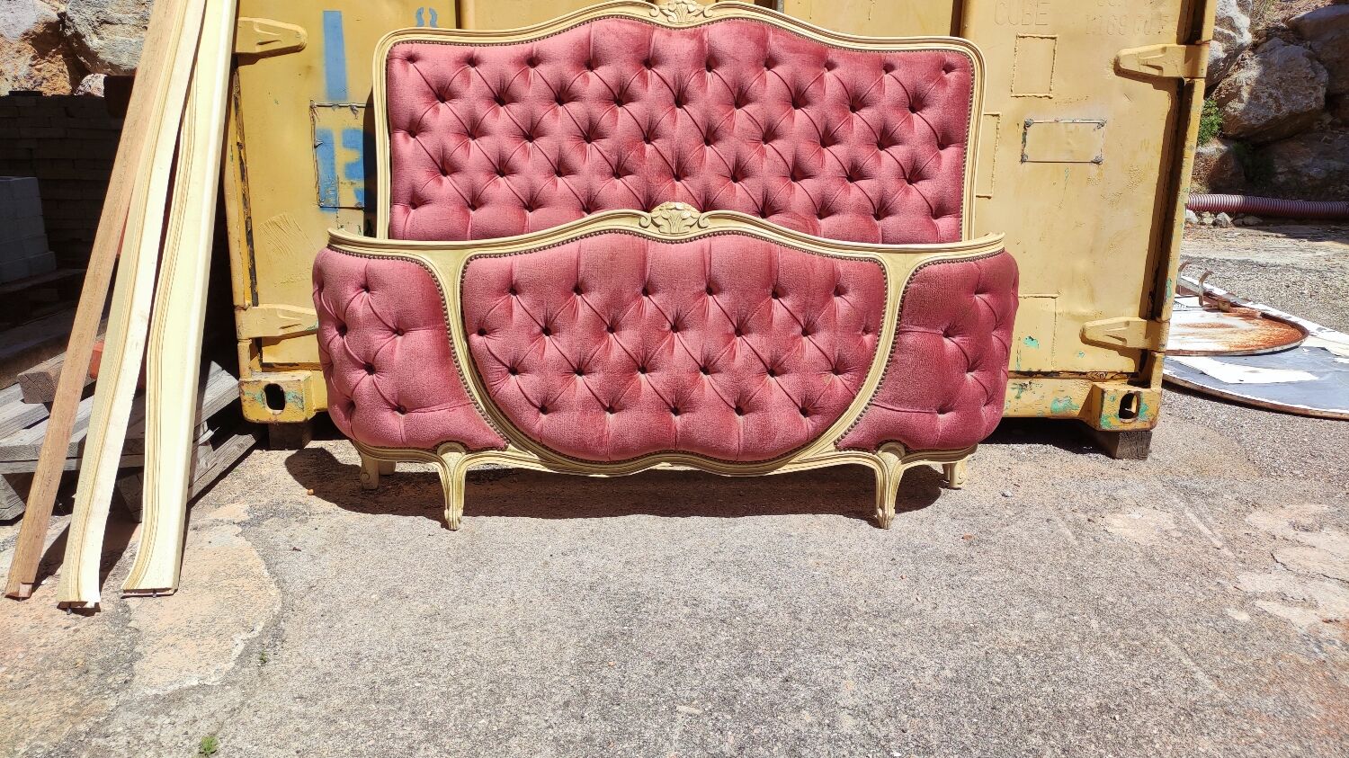 Basket bed