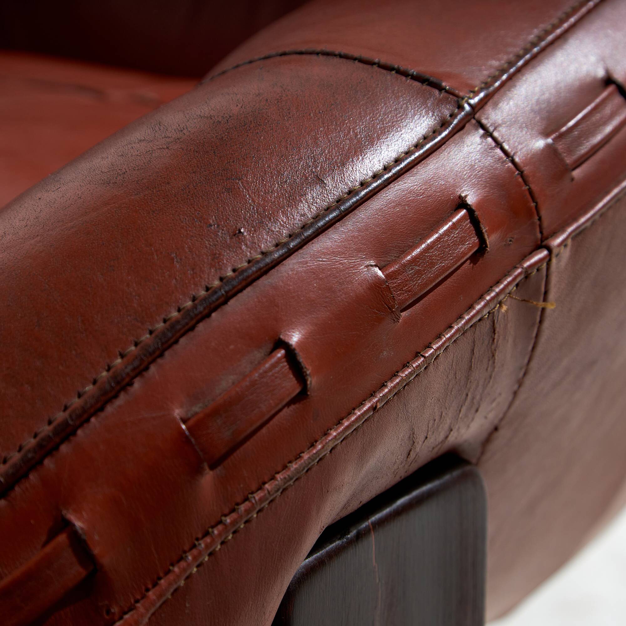 Leather lounge chair by jean gillon for probel (mk10185)