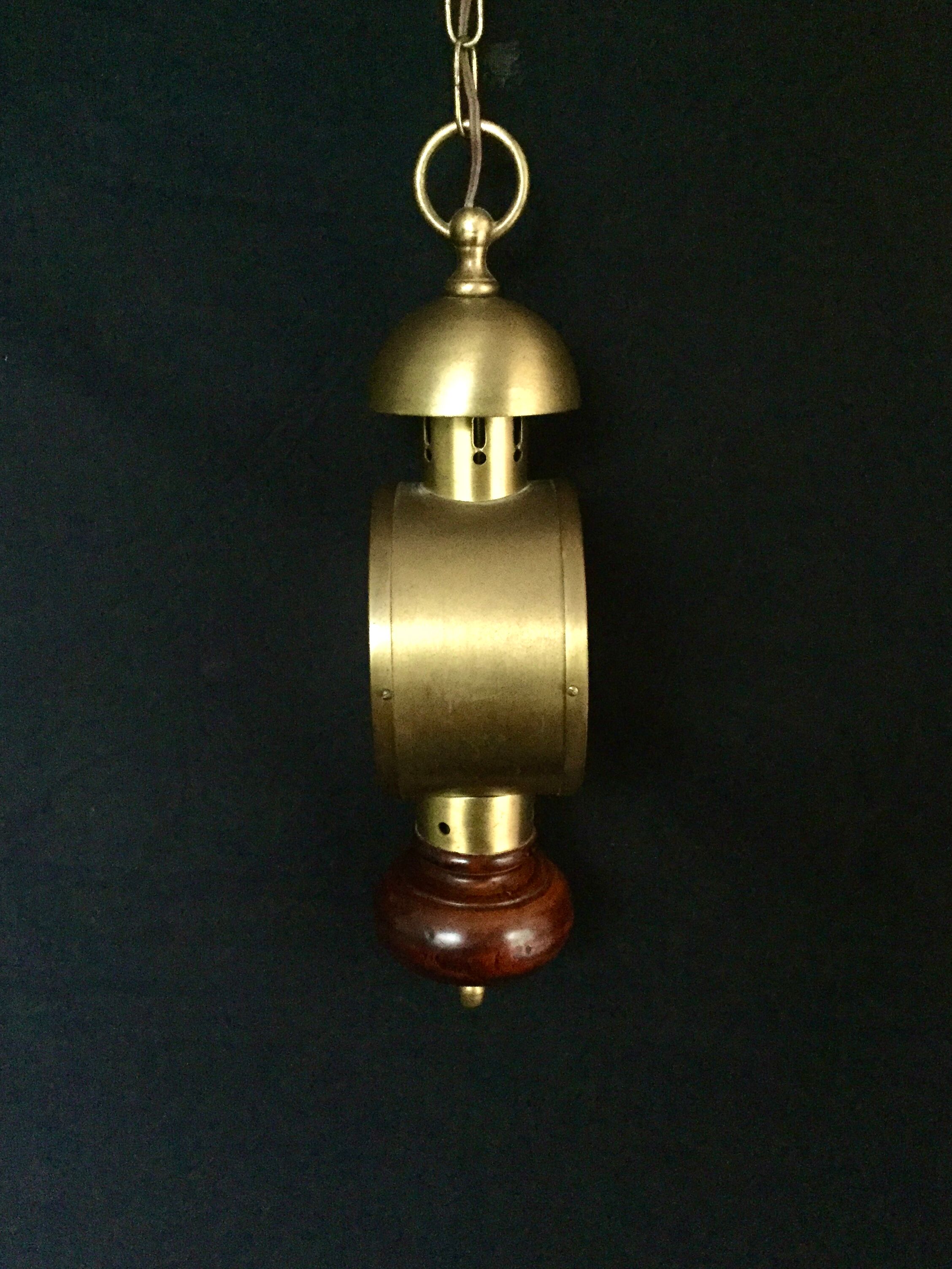 Lanterne bois et laiton