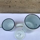 White enamelled coffee maker