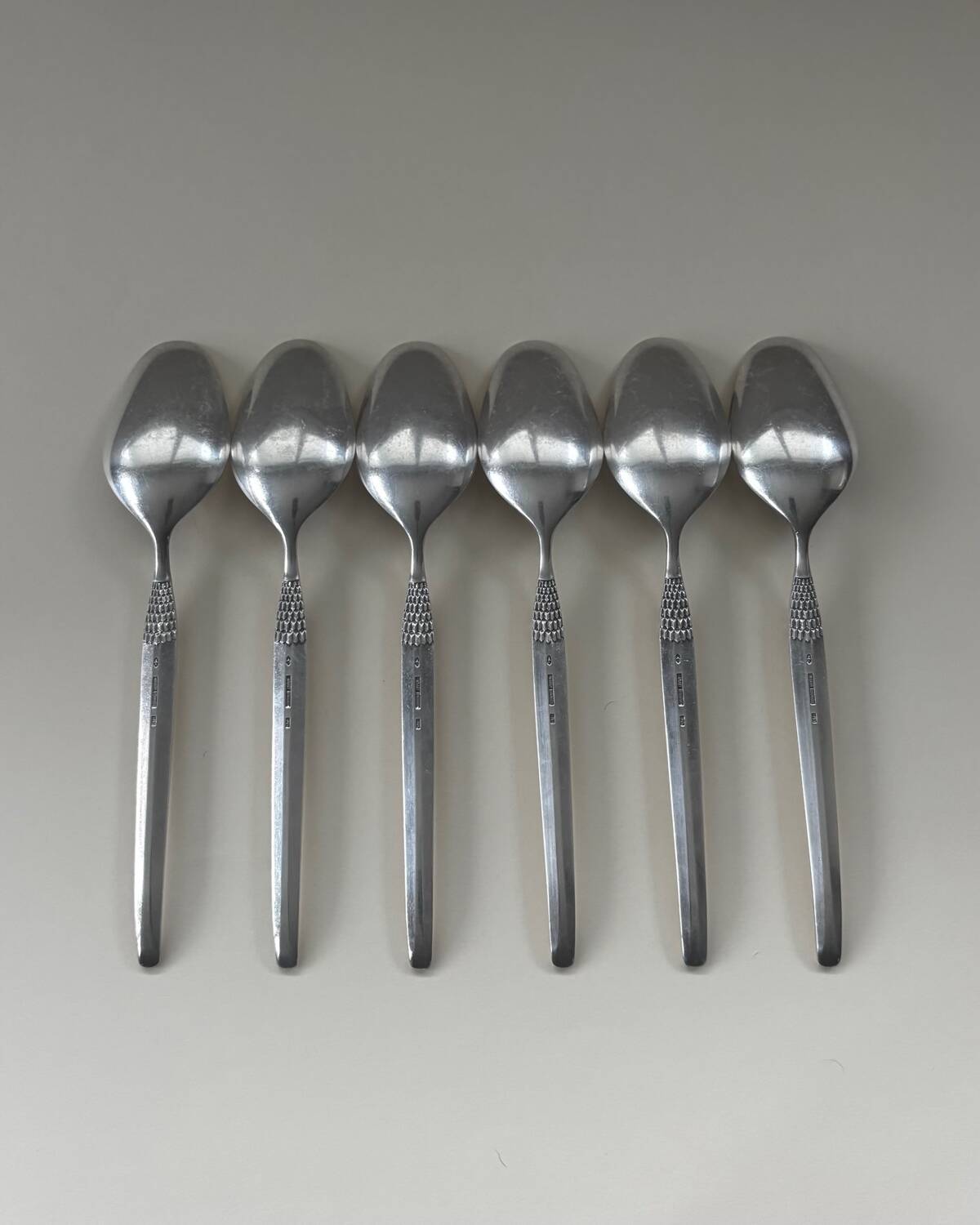 18 pièces Couverts “Cheri” Henning Seidelin pour Frigast Danemark