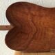 Plat en bois en forme de feuille