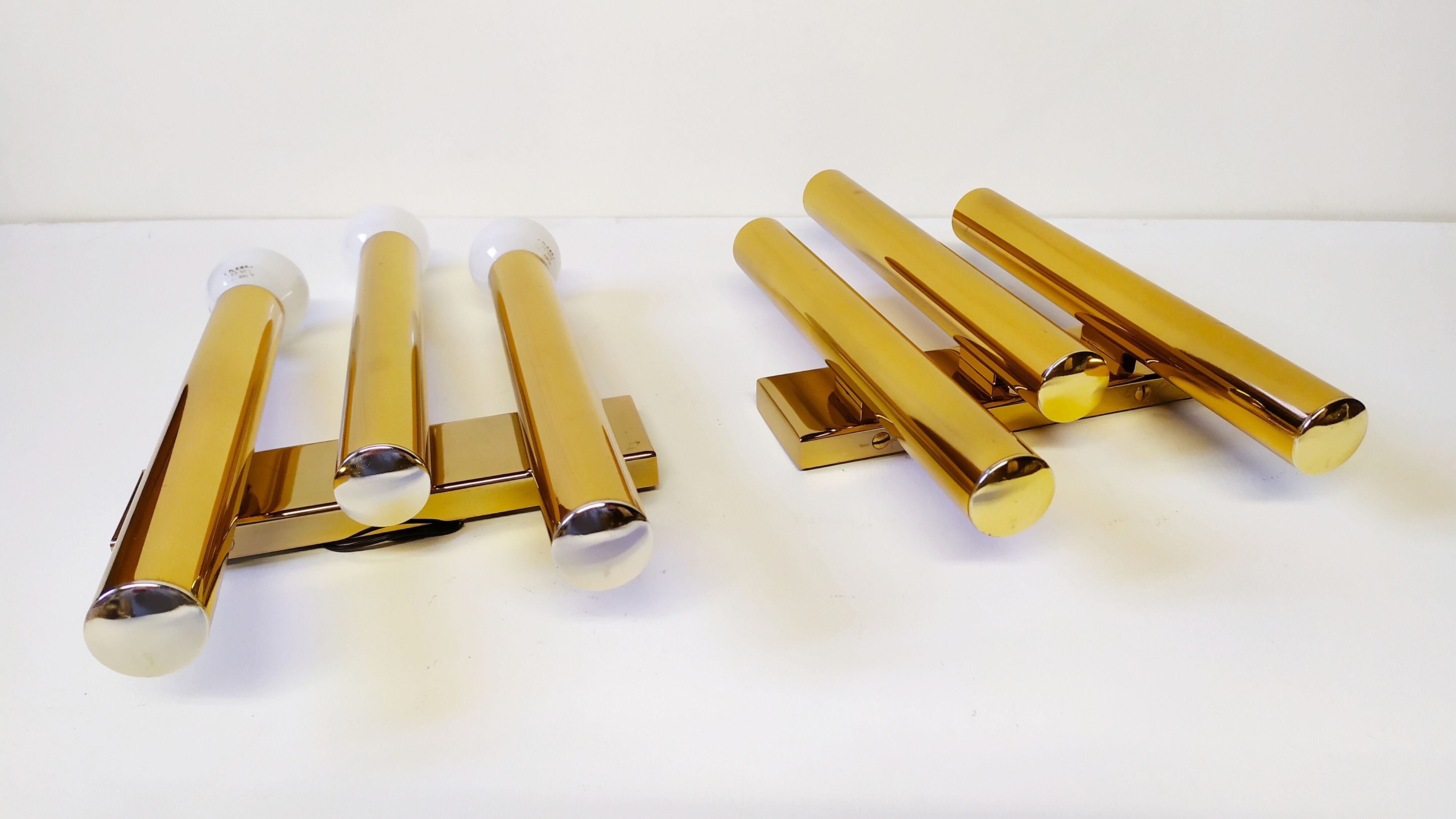 Italian brass wall light 1970s