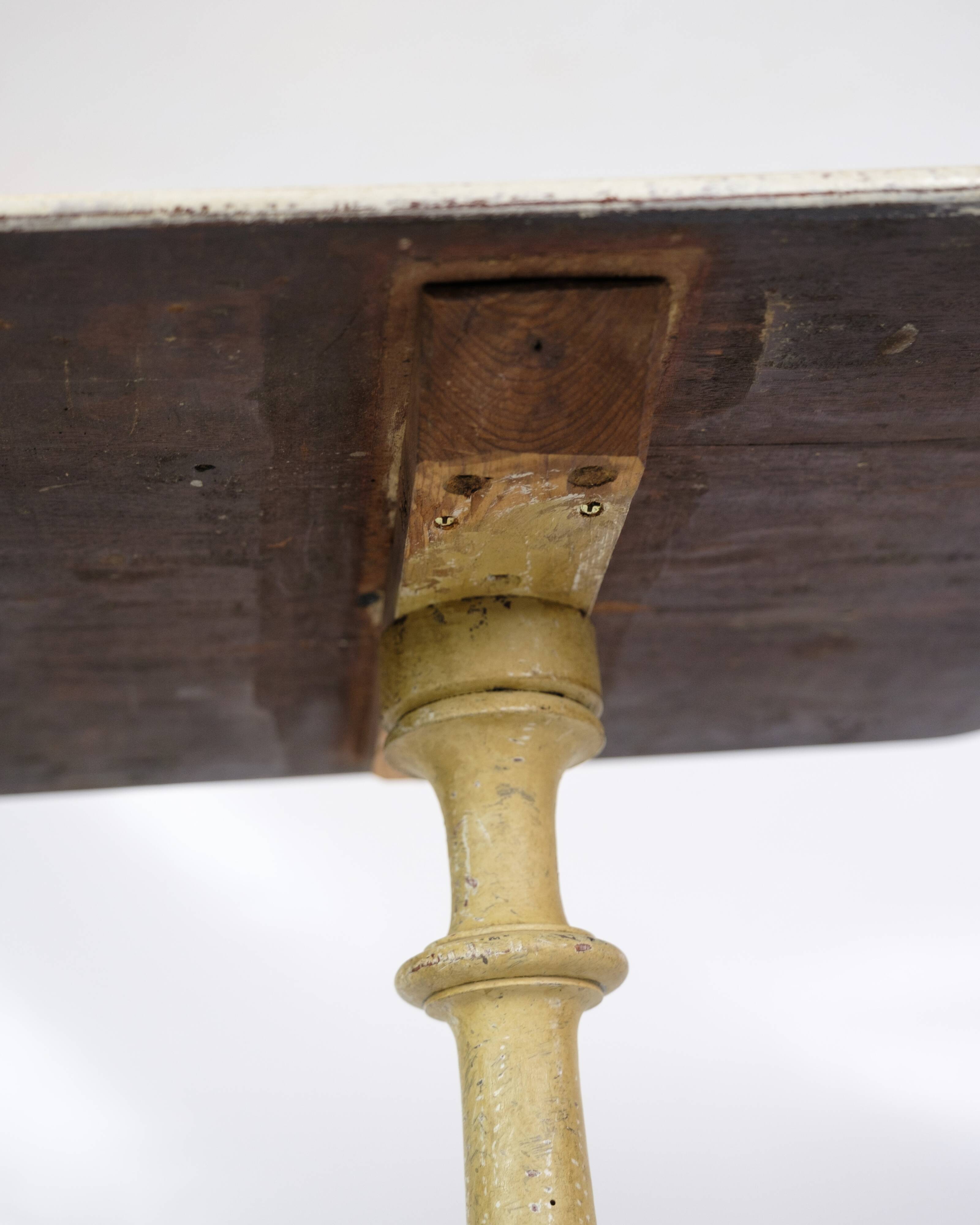 Table à colonnes peinte originale fabriquée en gris et jaunâtre des années 1840
