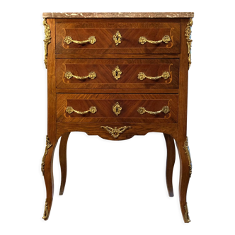 Louis XV chest of drawers in marquetry