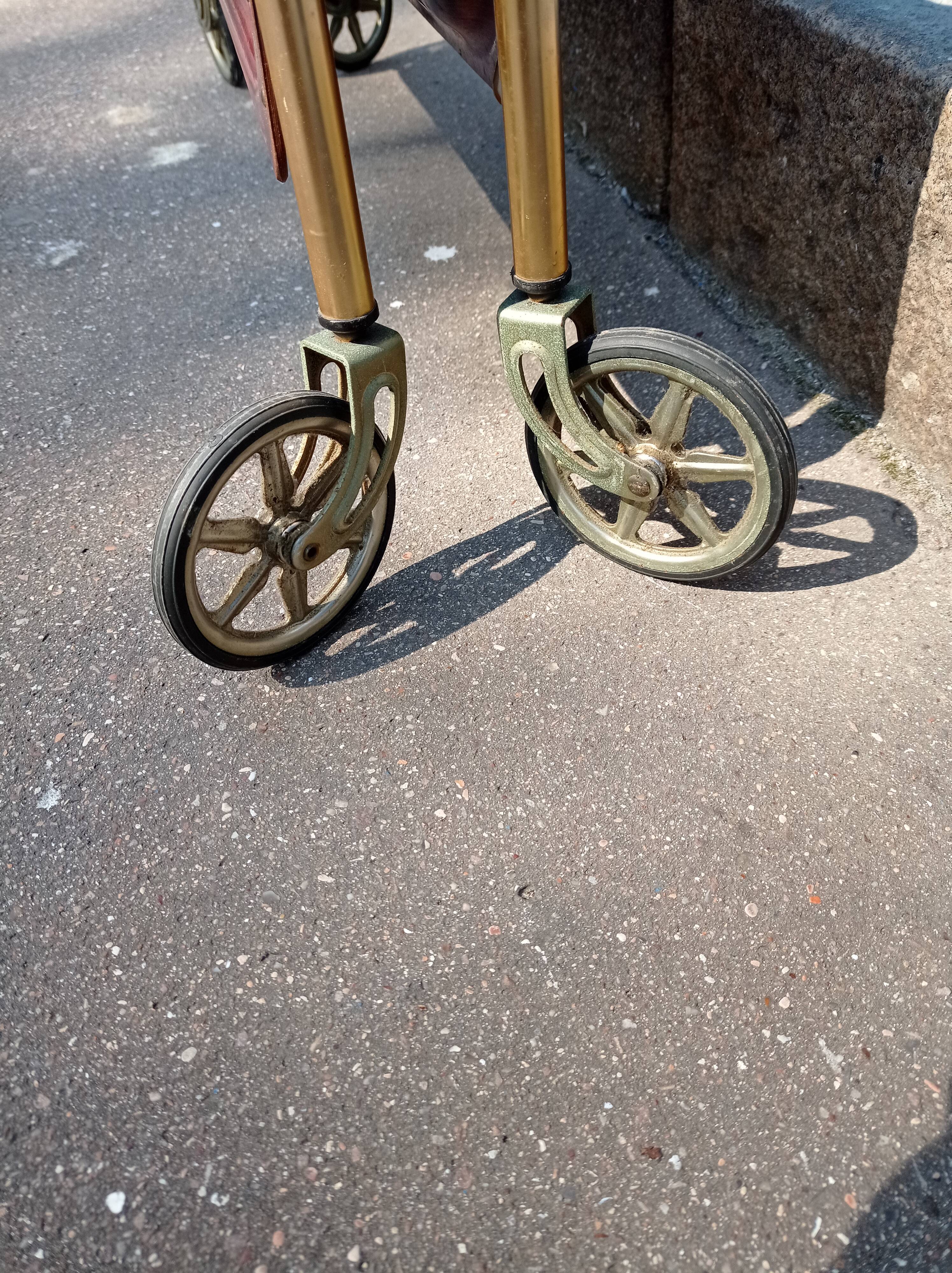 Textable foldable dessert