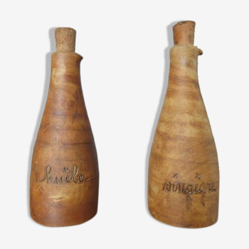 Bouteilles en grès " poterie de la Colombe " huile et vinaigre années 50 60
