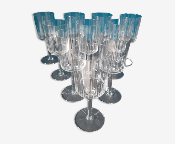 10 verres à pied en cristal gravé vintage