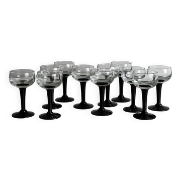 10 verres à liqueur à pied noir