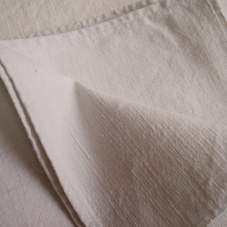 Set of 2 linen tea towels, red embroidery, monogram M