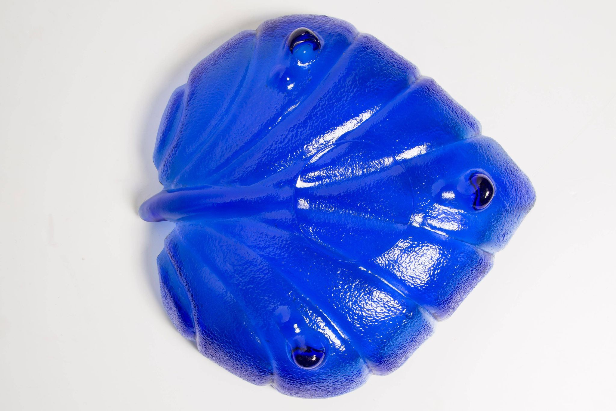 Decorative deep blue glass leaf plate, Italy, 1960s.