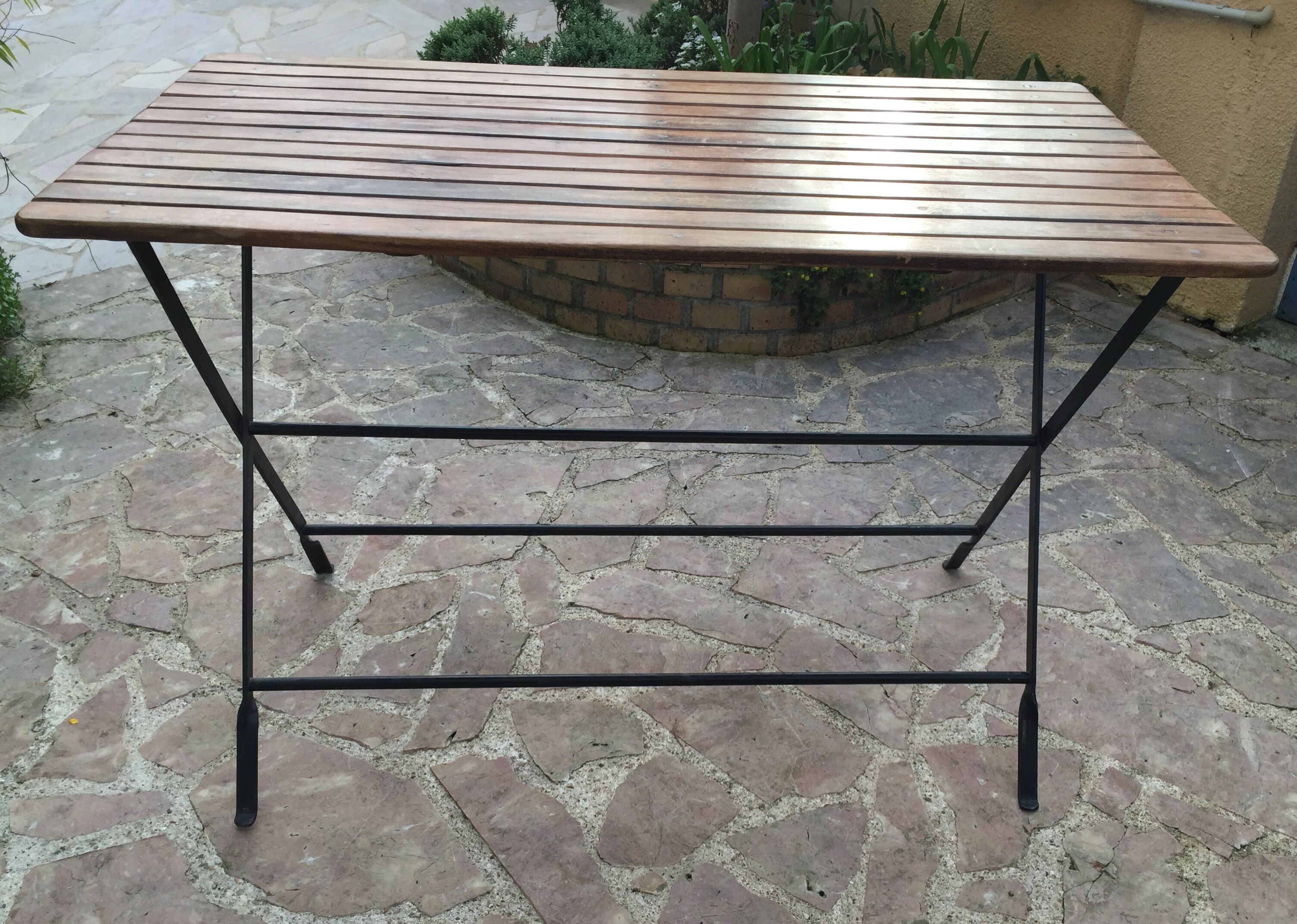 Table de jardin en teck