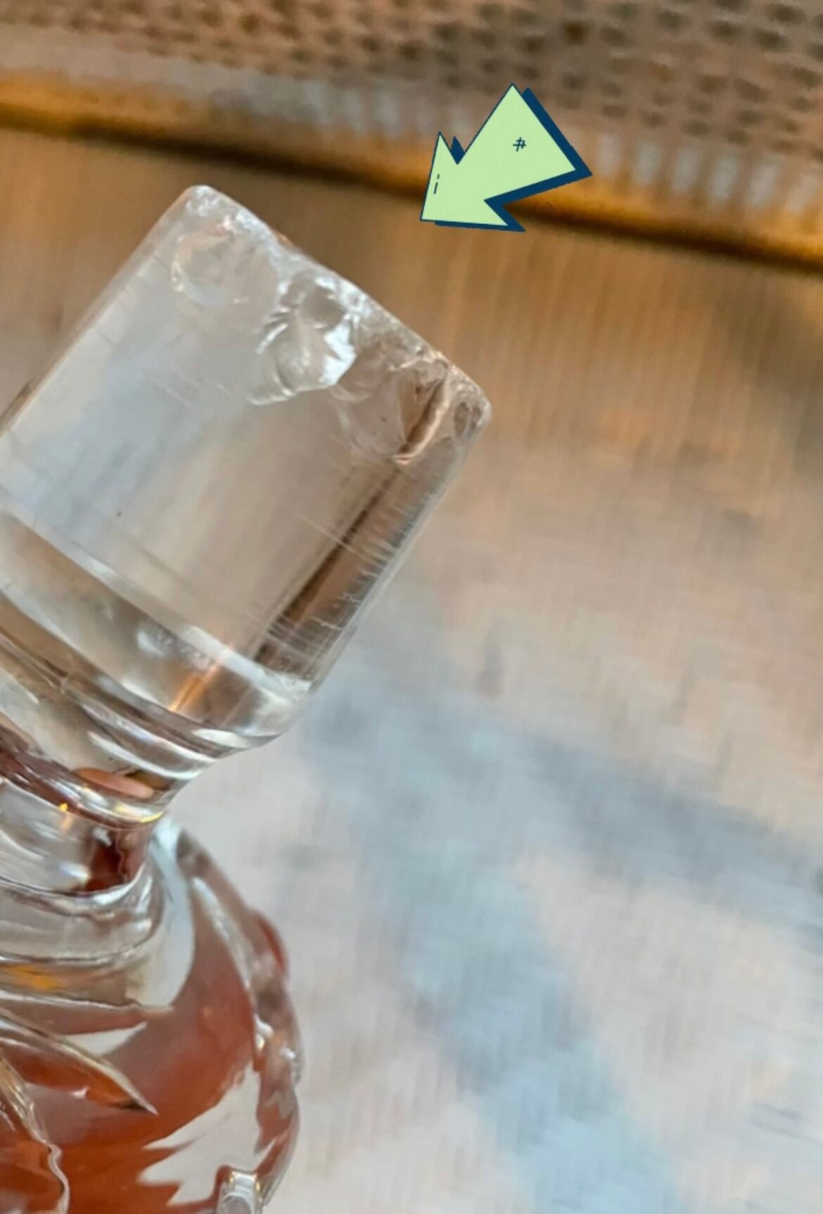 Carafon en cristal taillé H21