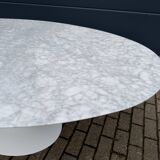 Original Knoll Tulip oval dining table (198cm) Carrara marble