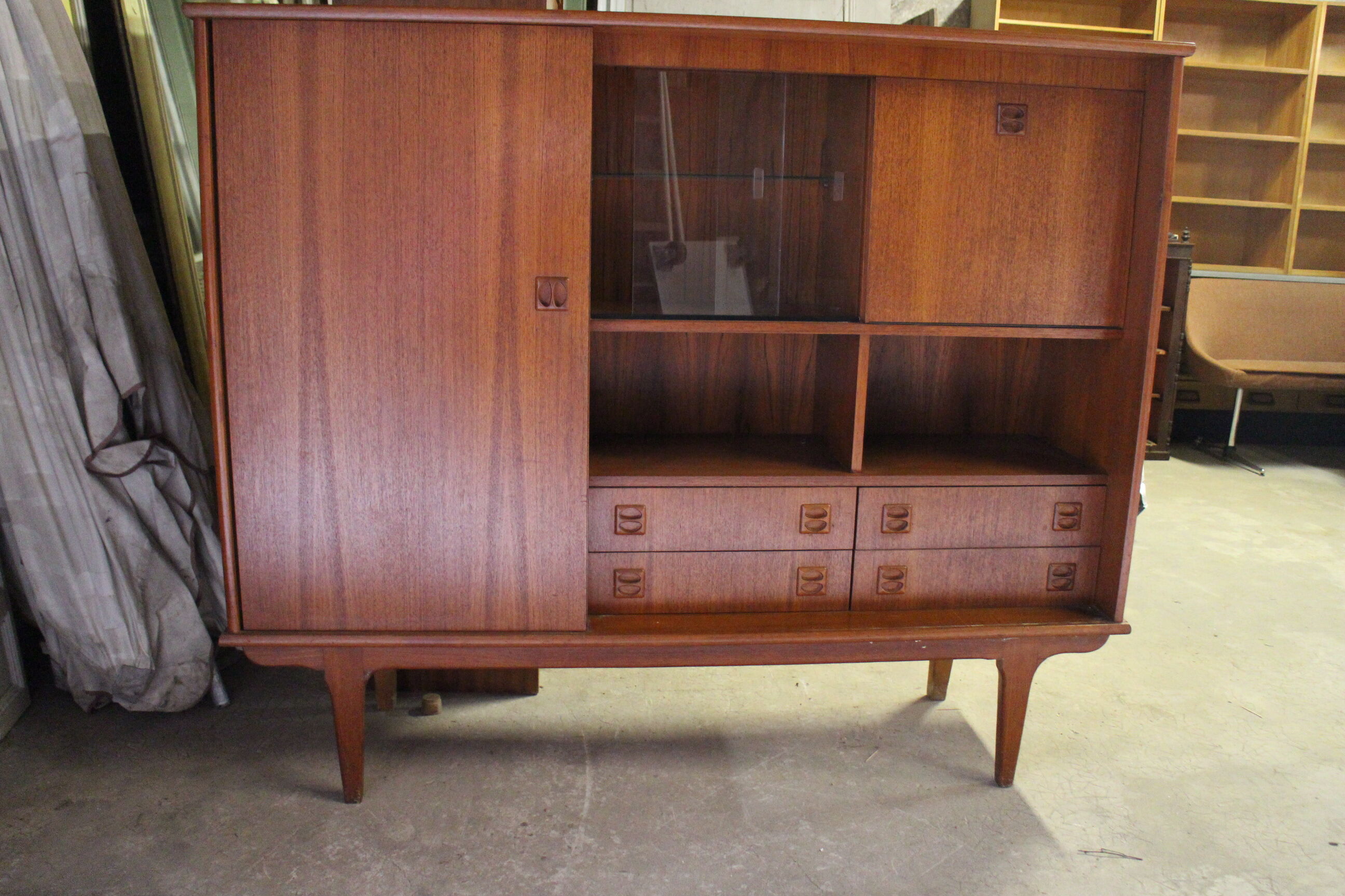 Meuble bar scandinave en teck