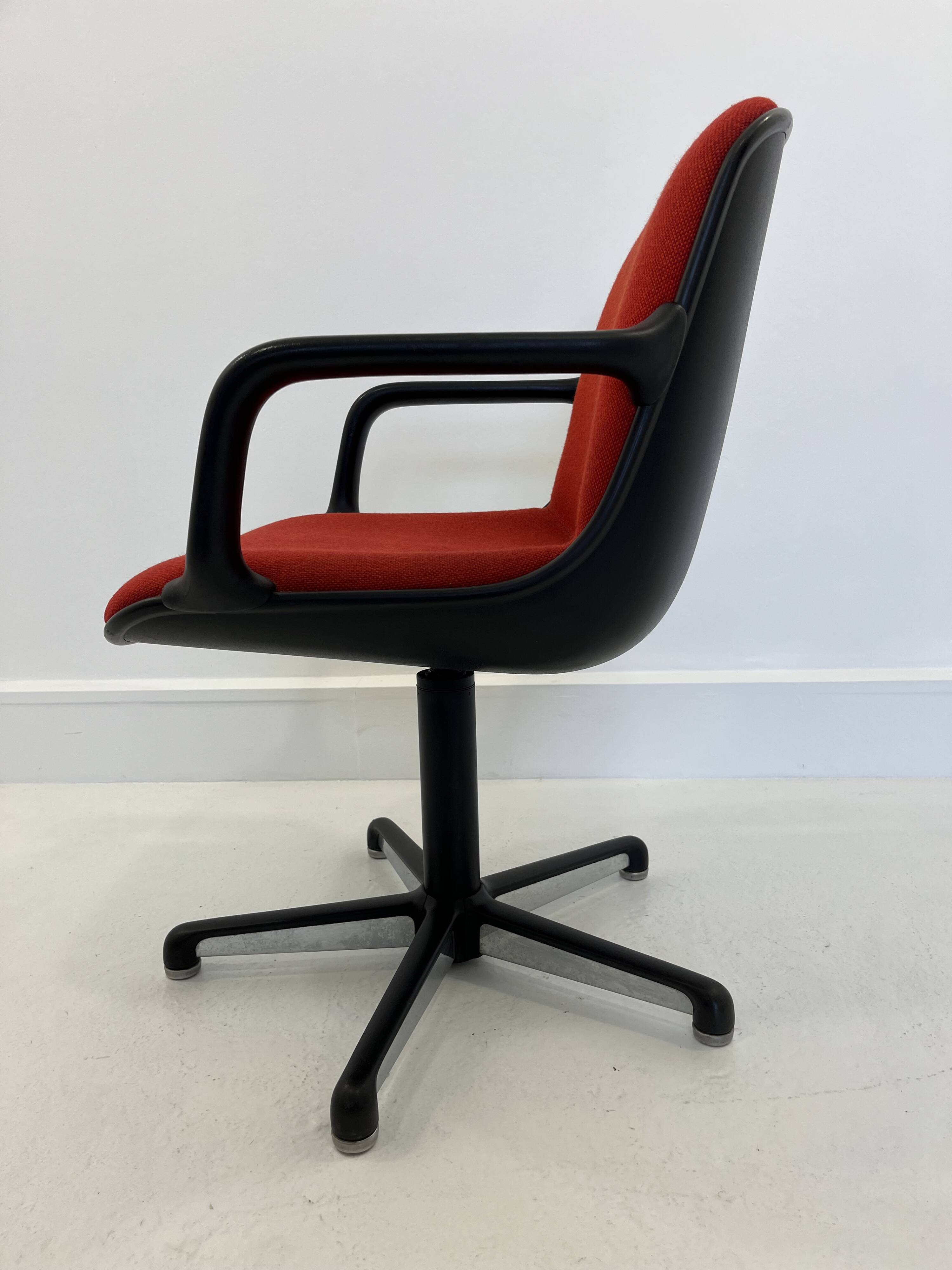 Swivel Desk Armchair Comforto, 1970s
