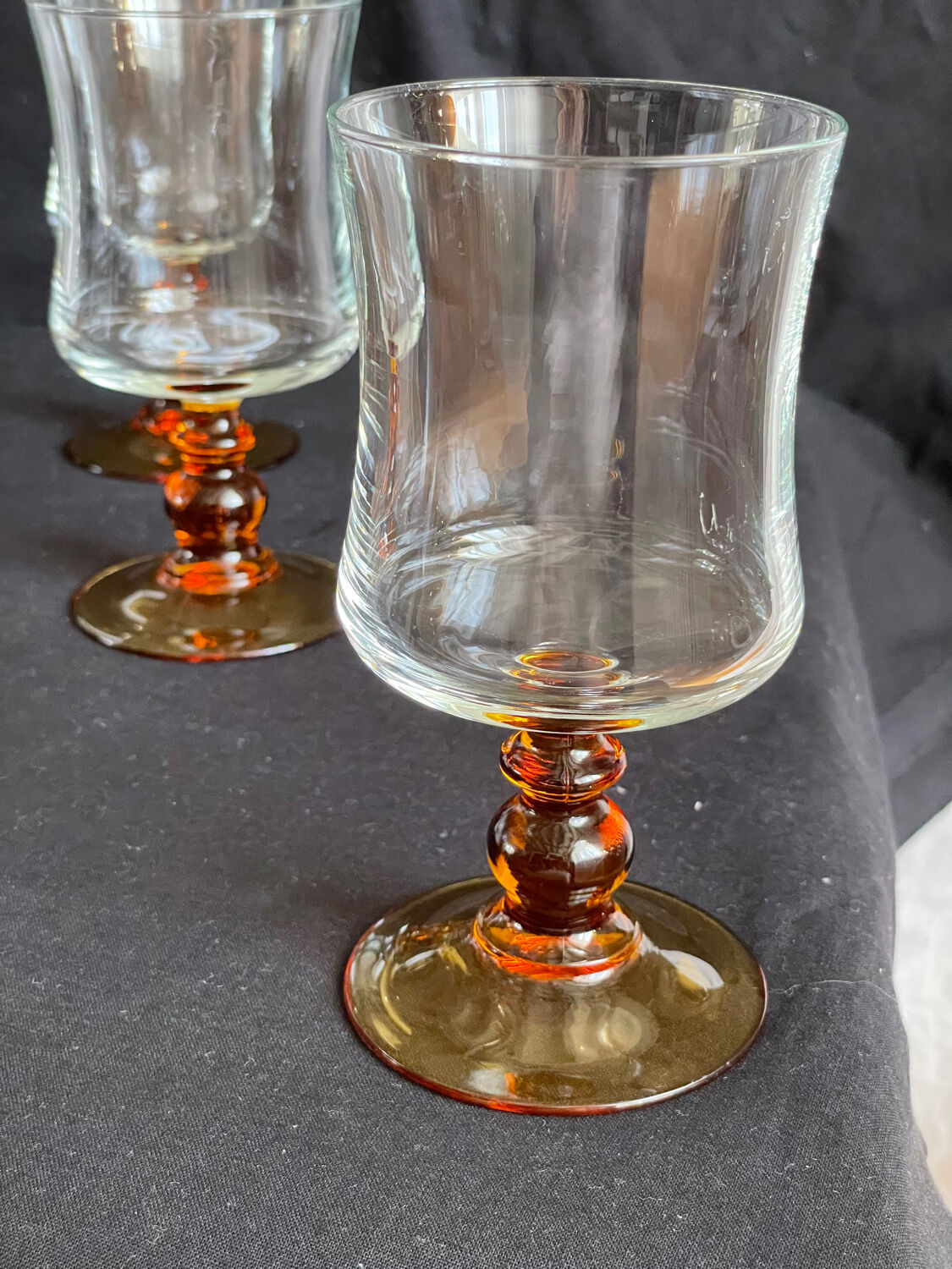 Set of 6 vintage Luminarc wine glasses