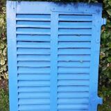 Small blue shutter L75xH101cm with louvers