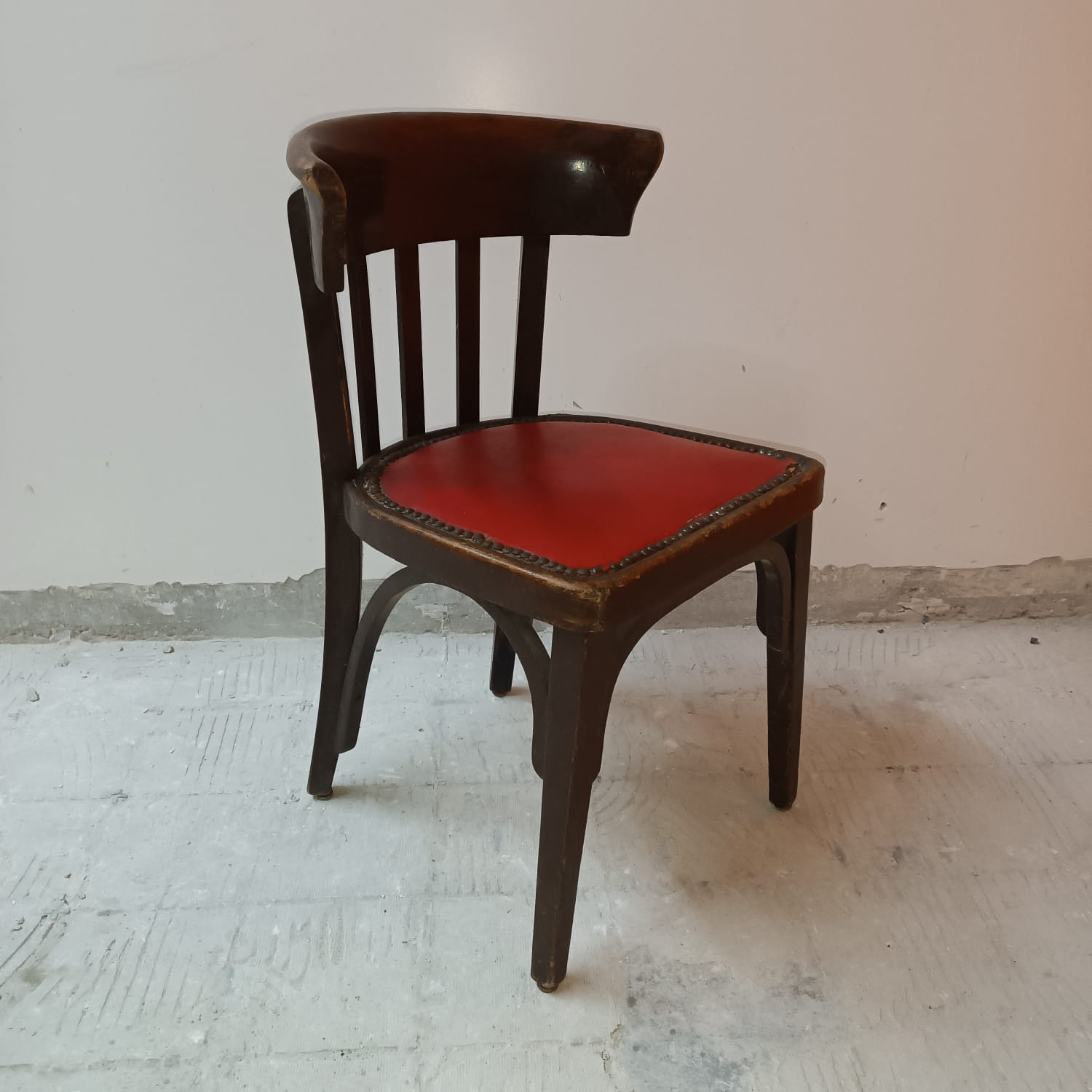 Baumann chair oWith red leather seat