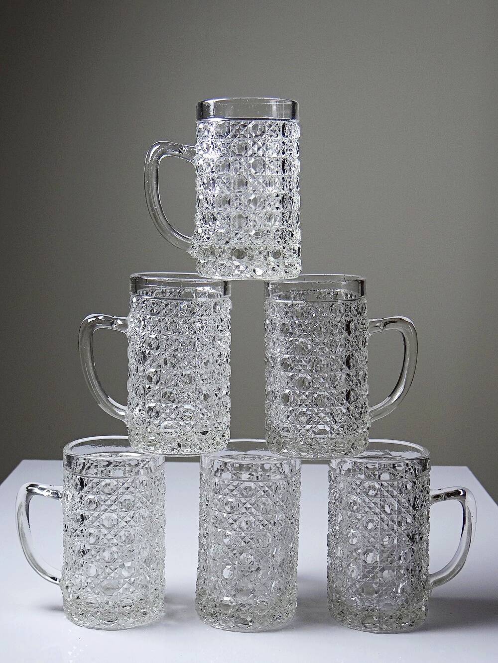 6 small vintage/antique pressed glass mugs and tray, art deco style