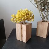 Paire de vases en bois