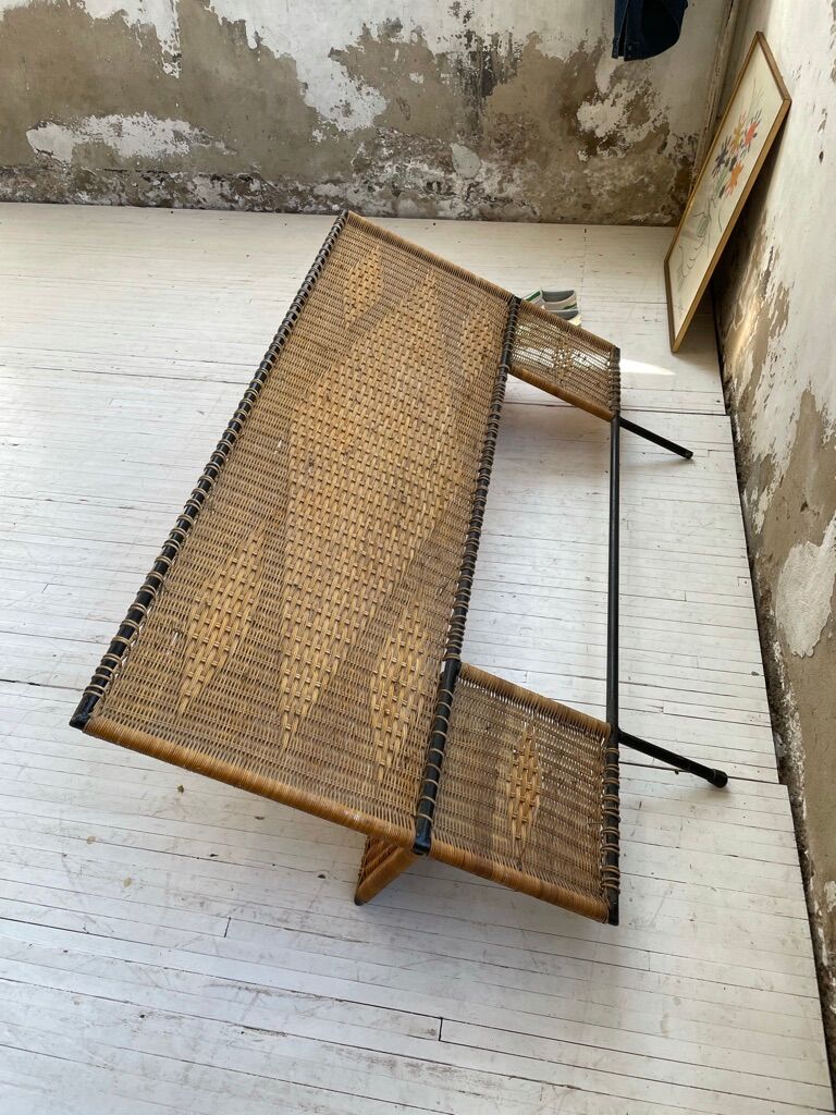 Metal and wicker headhead 50s