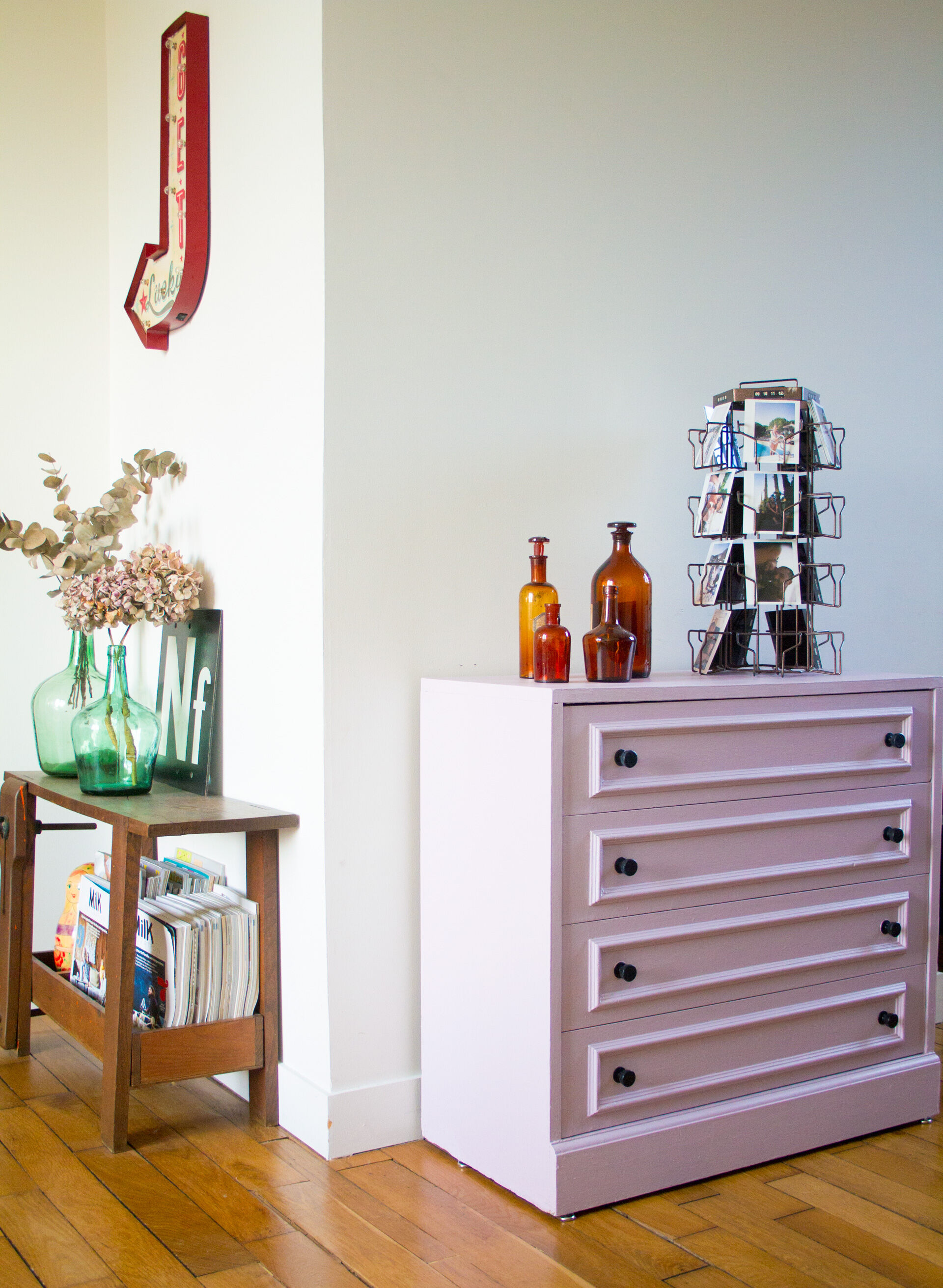 Commode rose type art déco