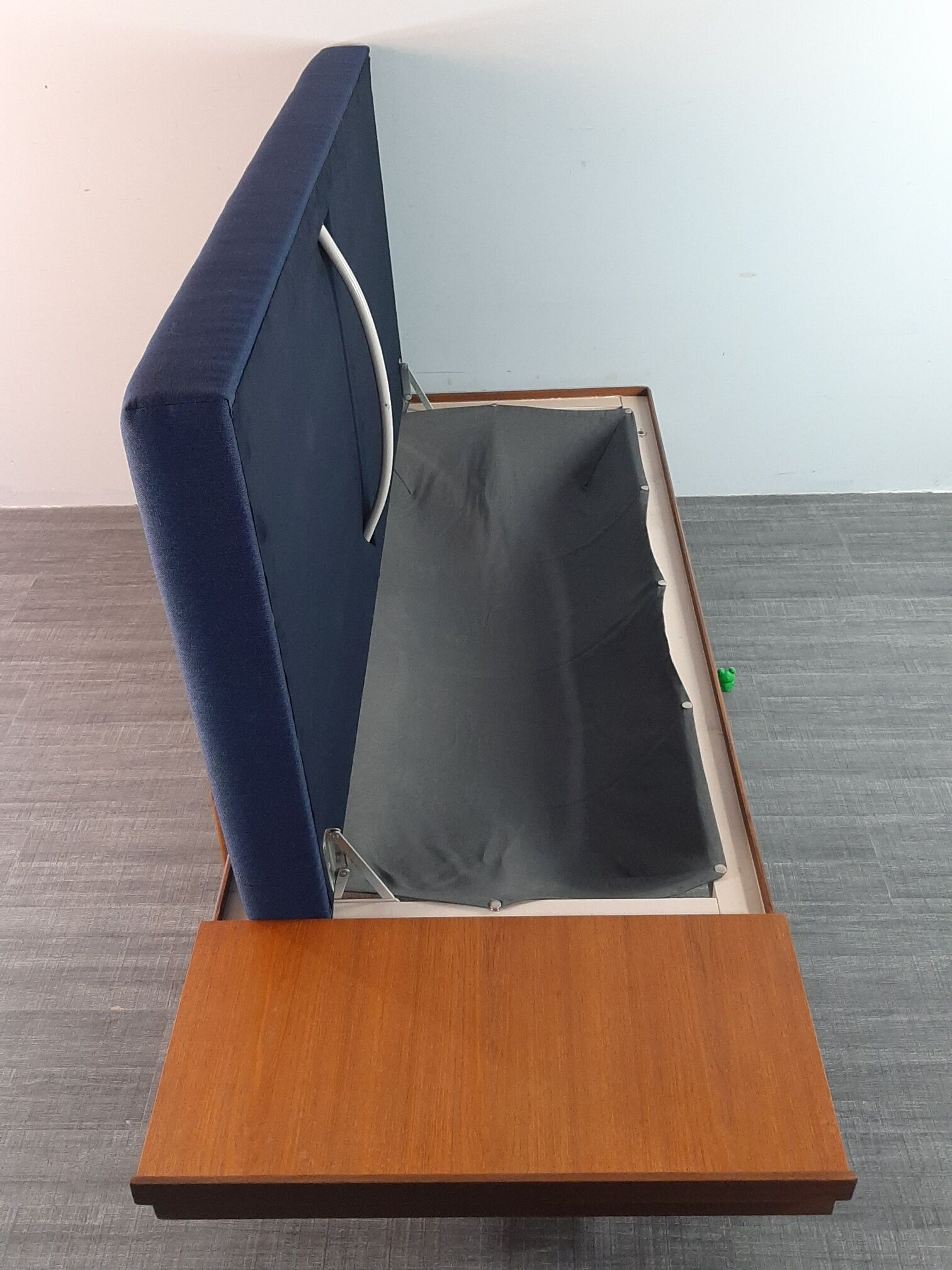 Norwegian daybed sofa in teak and blue fabric "svanette" by Ingma Relling, 1960s