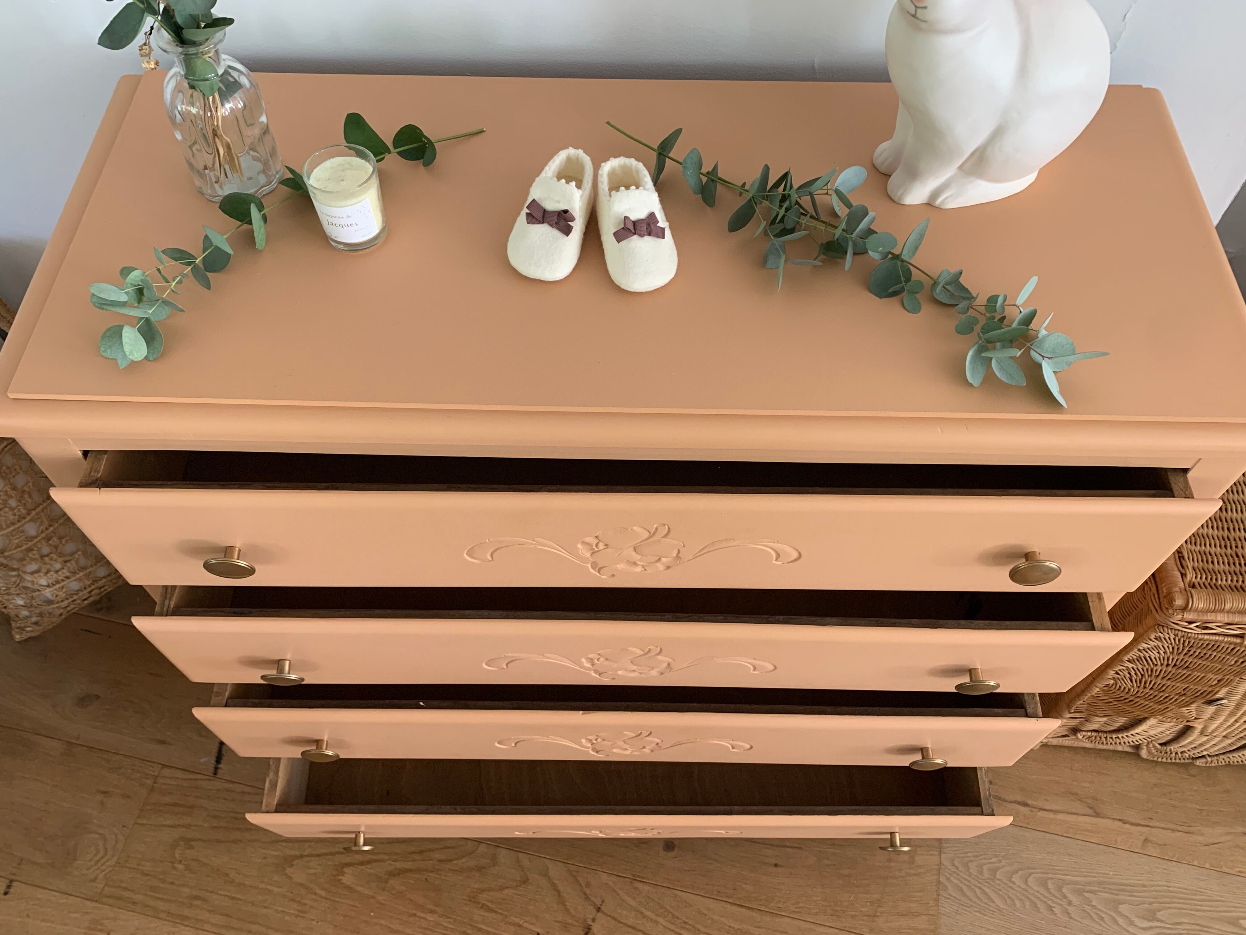 Commode vintage rose blush