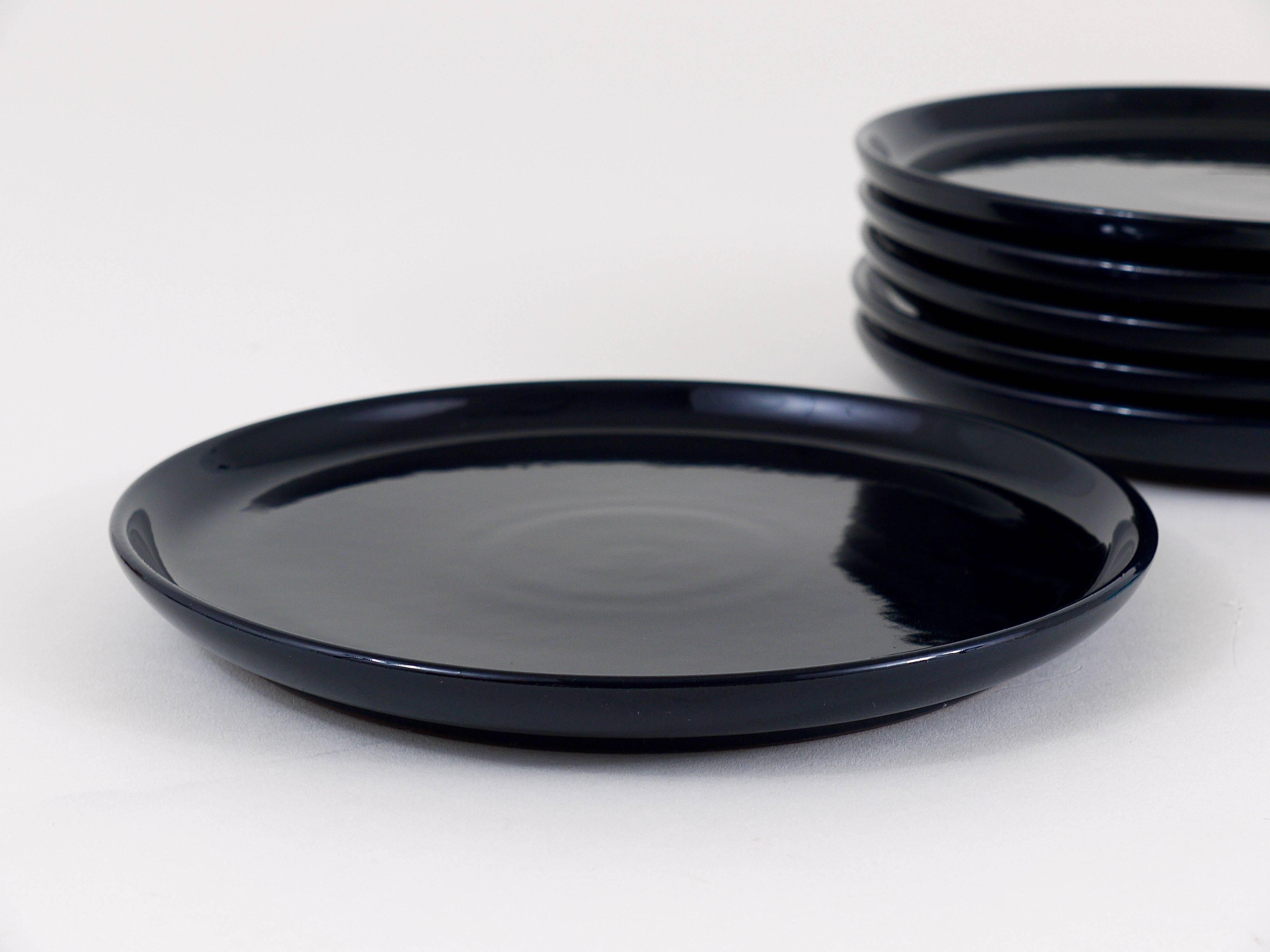 Complete tea service set and plates by Luigi Colani Zen, earthenware, Friesland, Germany, 1970s.
