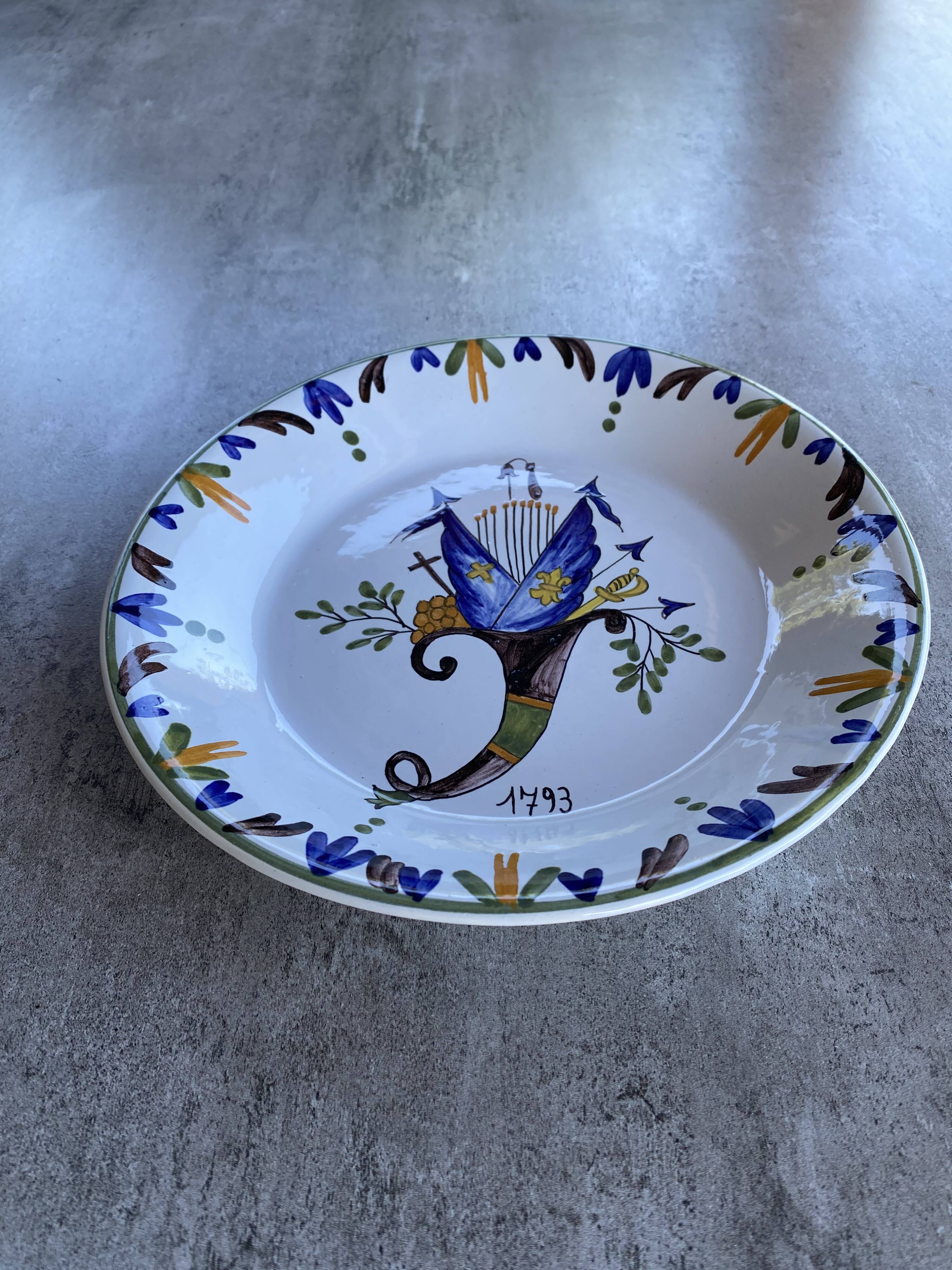 Decorative earthenware plate 1793