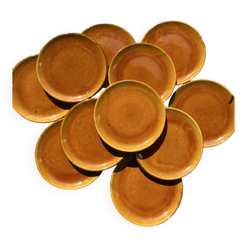 Set of 12 ancient stoneware plates Mourre-Milon, Dieulefit