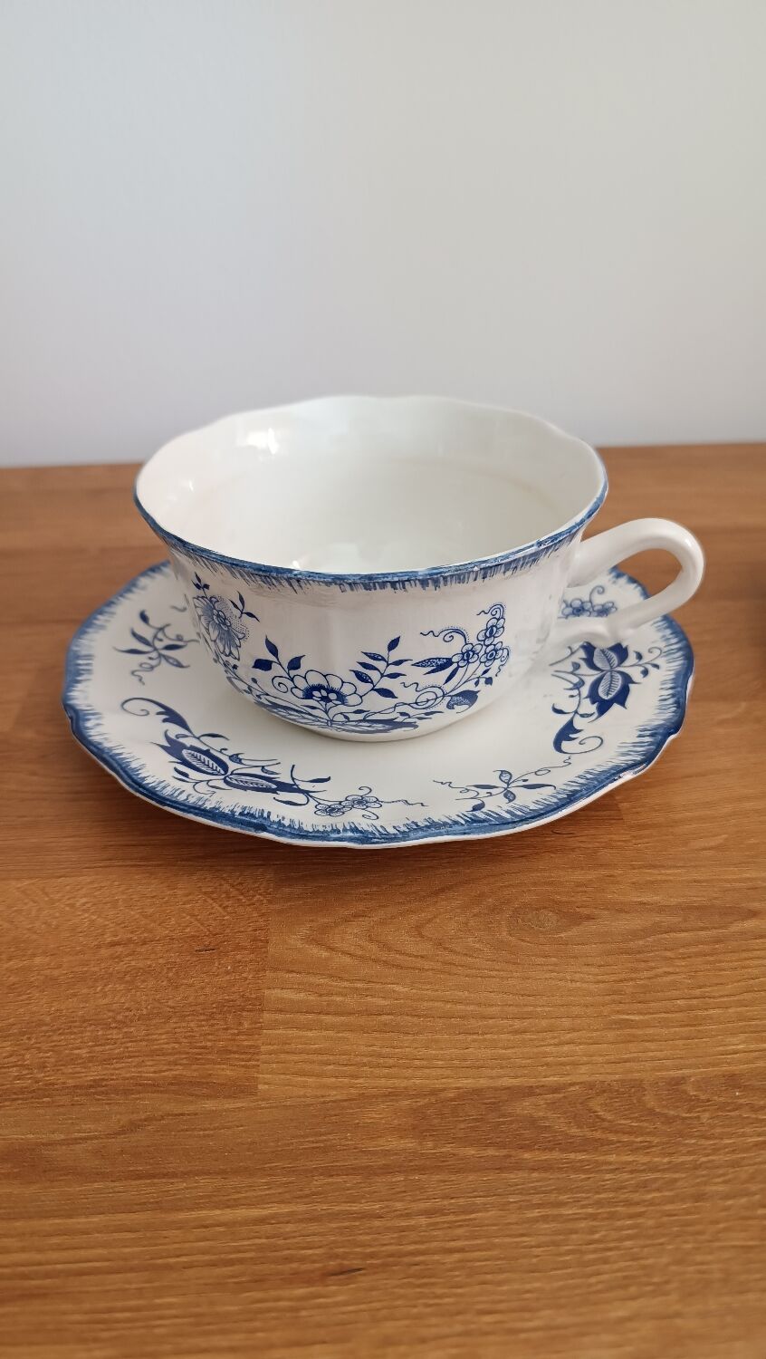 Lancaster tea cups