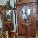 Gold oak coat holder