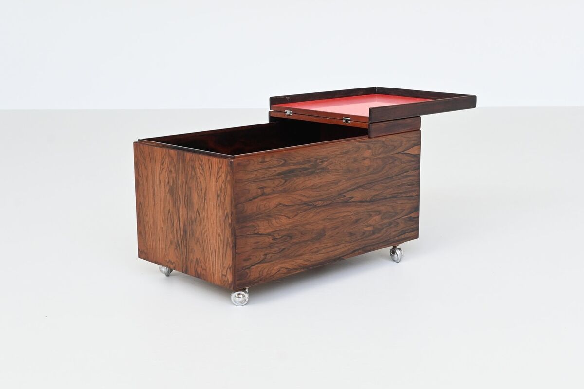 Poul Norreklit dry bar in rosewood Dyrlund Denmark 1960