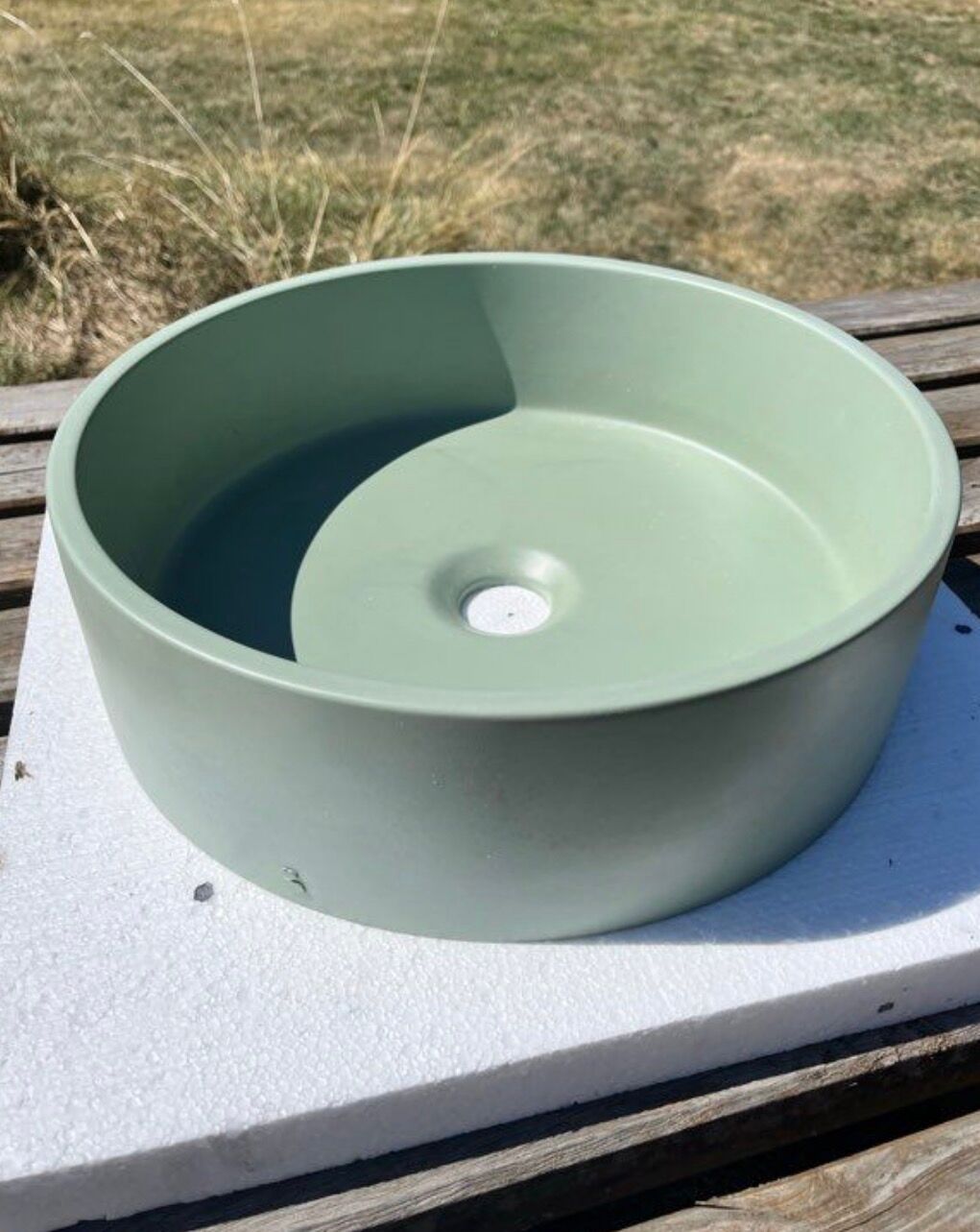 Concrete countertop basin by Nature