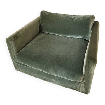 One and a half seat armchair Home Spirit in green velvet.