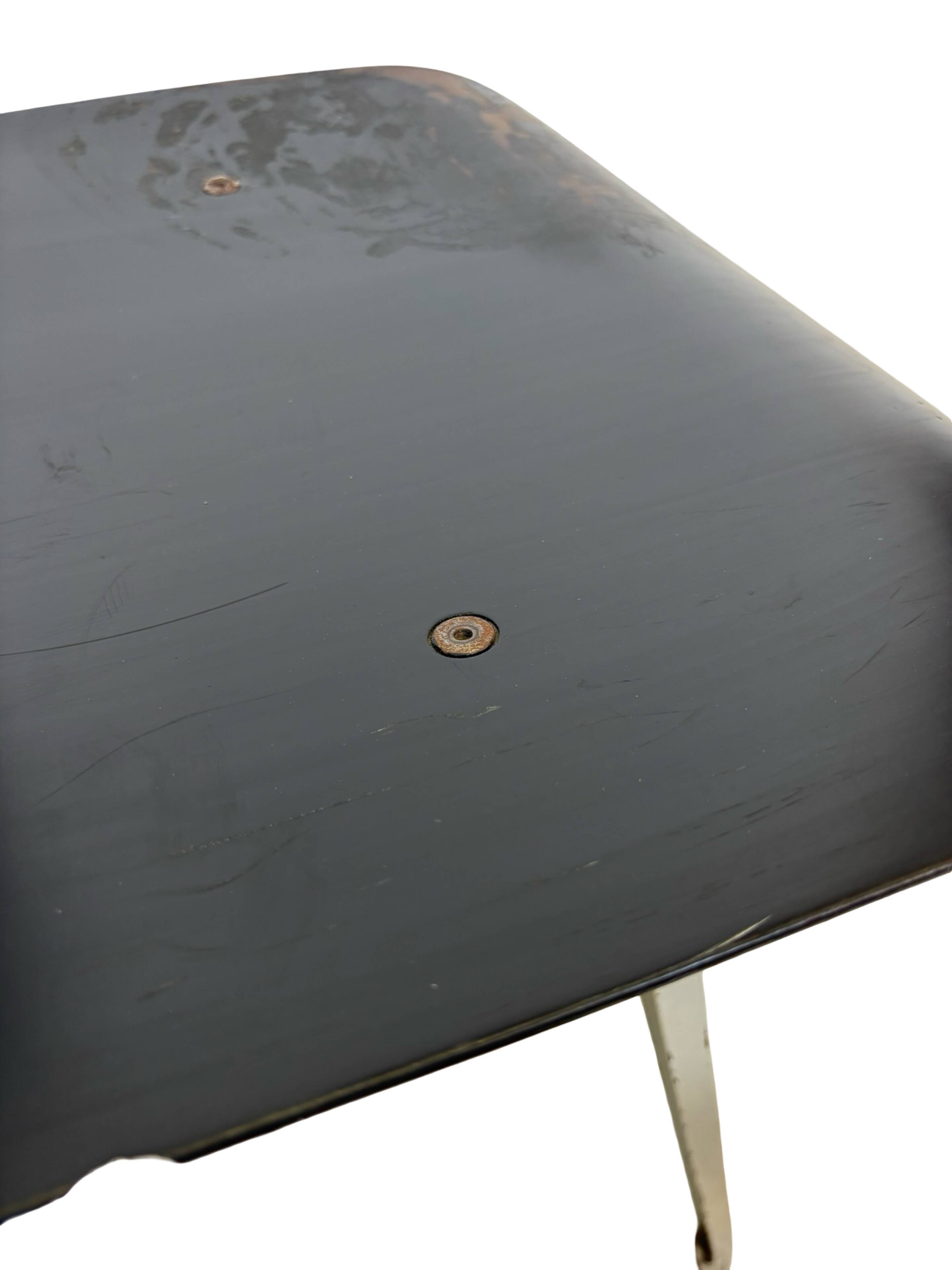 Vintage Friso Kramer Revolt Chair For Ahrend De Cirkel 1960