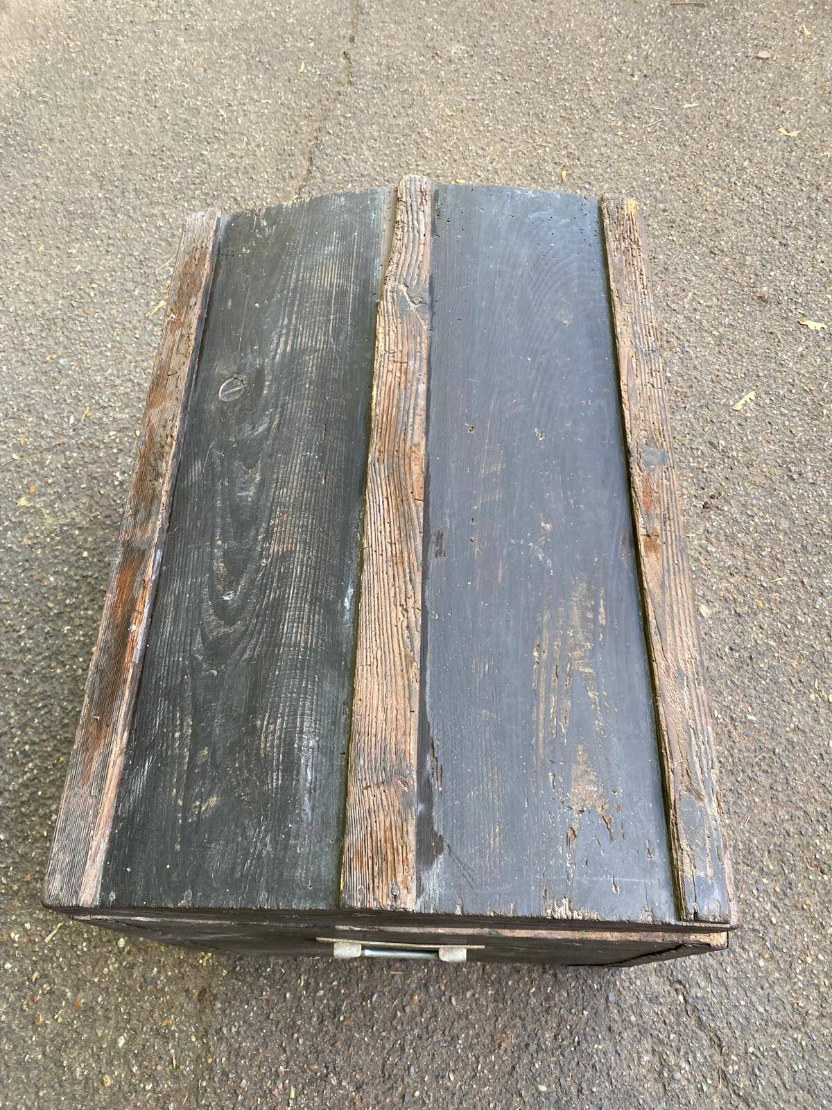 Malle bombée vintage en bois du XIXème