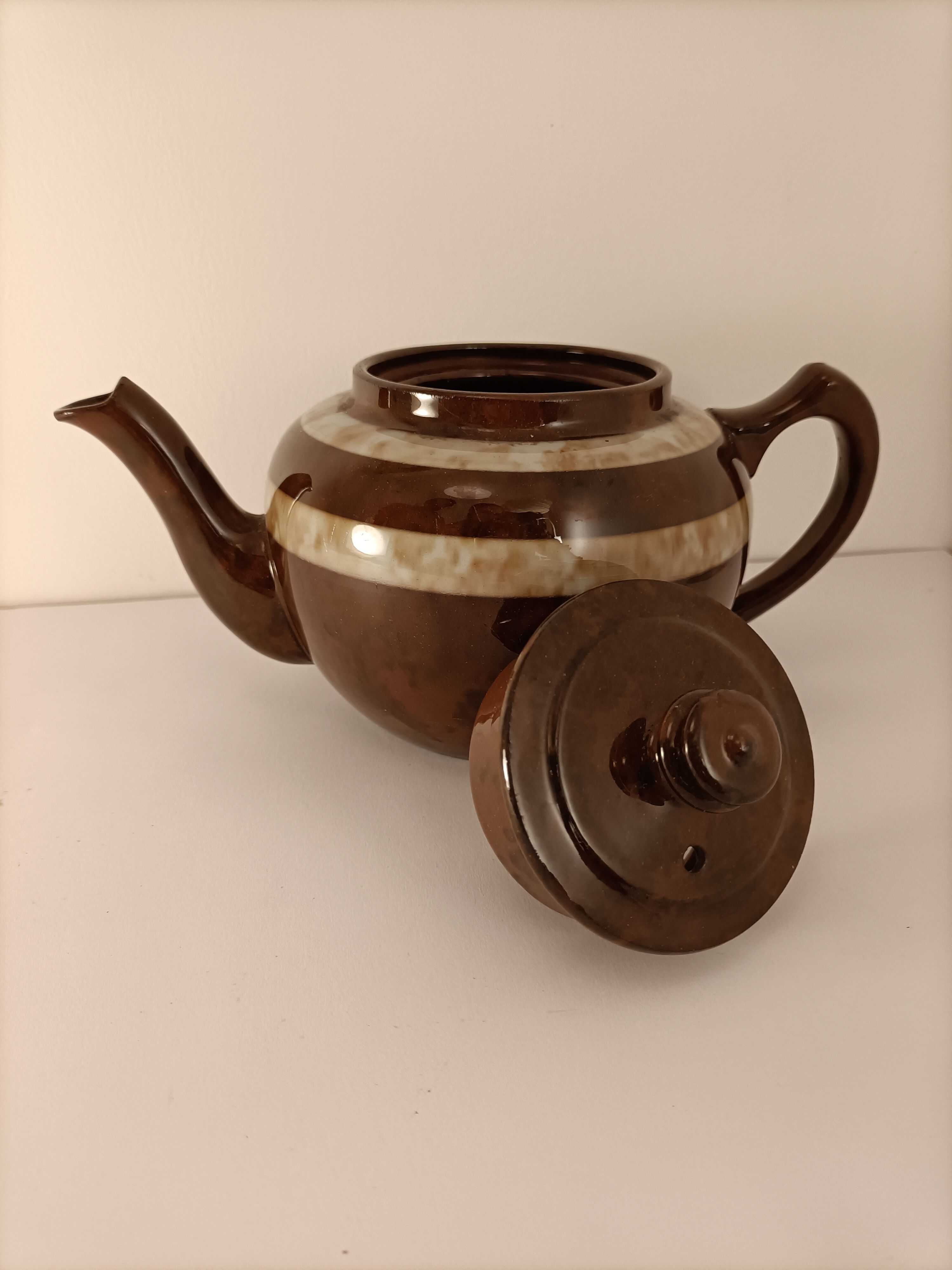 Teapot ceramic england gibson's