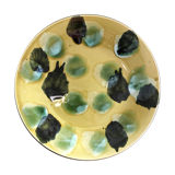 Speckled decorative plate