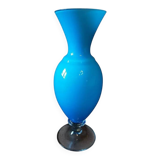 Vase en verre bleu